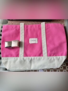 Lancôme Mother’s Day 2026 Pink Tote and Two 5ml Absolue Creams